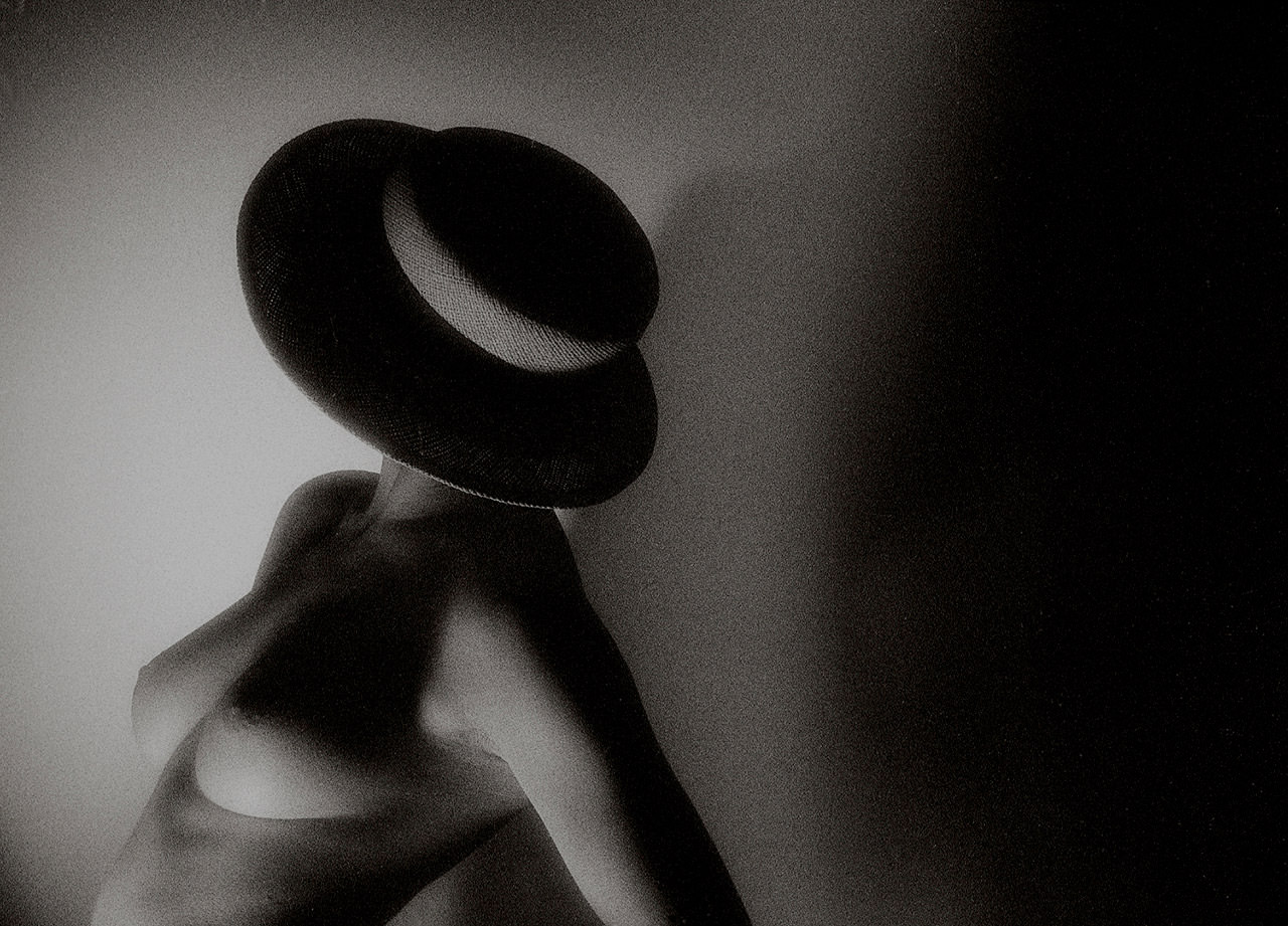 Nude Under Hat 